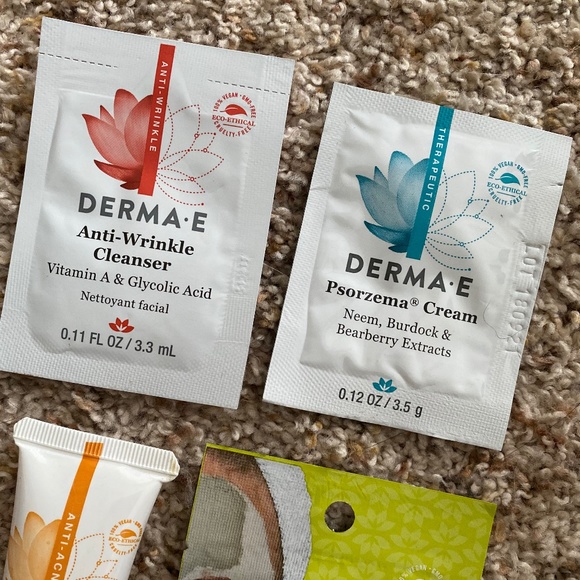 4 Derma-E Products - NEW - Picture 3 of 3
